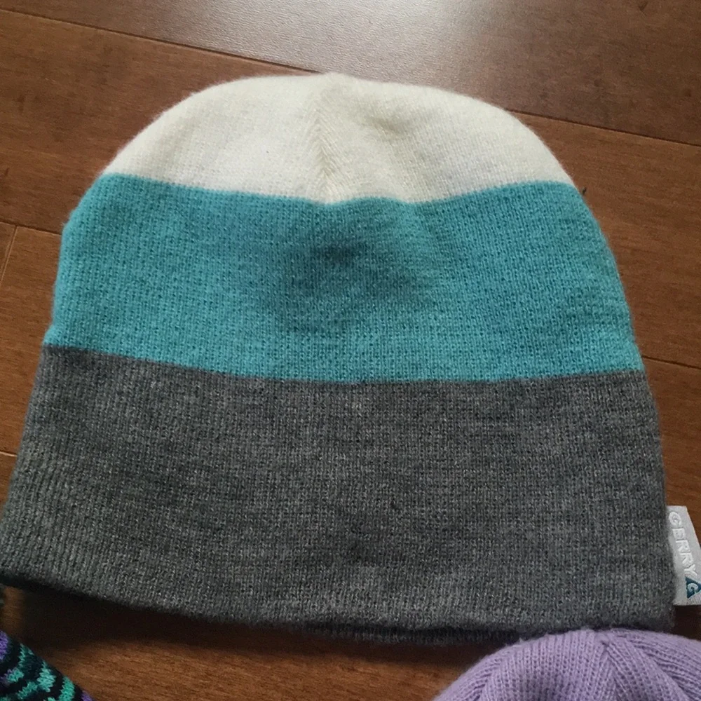 Set of Girls Winter Hats (4)